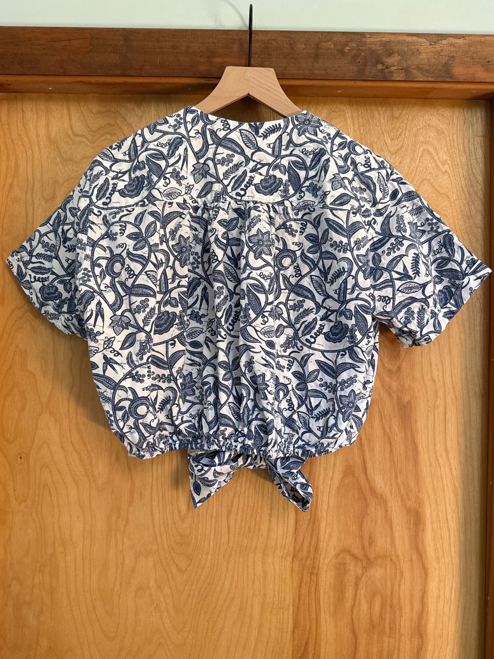 Small Blue & White Floral Button-Up Tie Front Top Coordinated Set Available - Picture 9 of 12